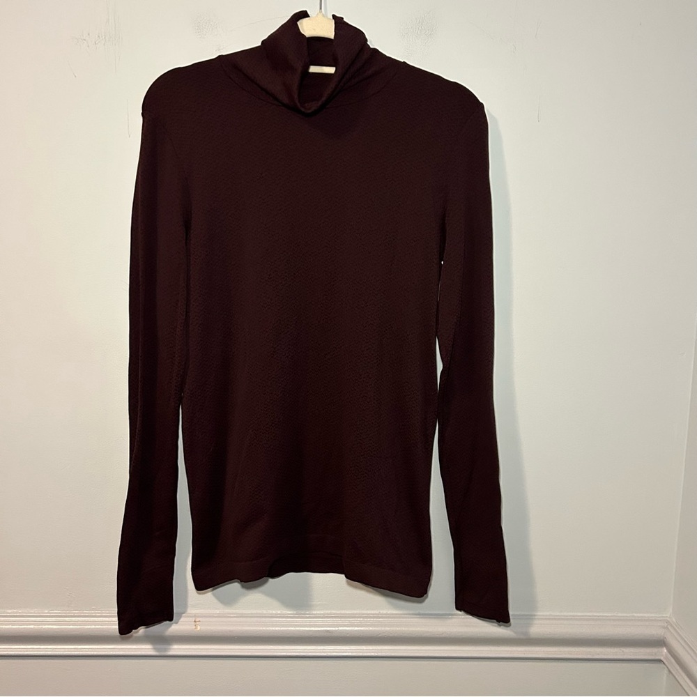 Athleta Burgundy & Black Turtleneck Long Sleeve Top Size Medium